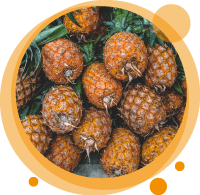 Un smoothie biologique à l'ananas